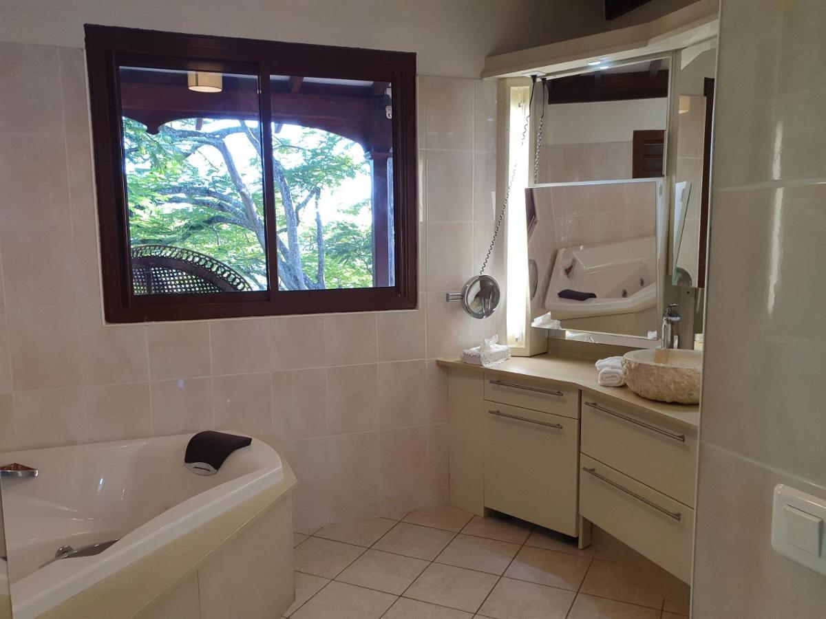 Chambre D'Hotes "Villa Rayon Vert" Deshaies Exterior photo